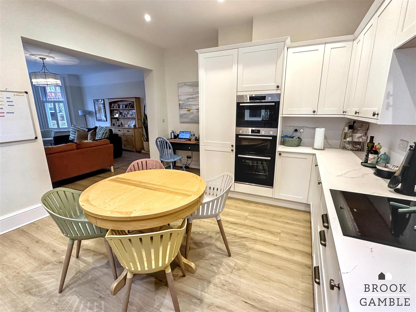 3 Bedroom Flat - Garden. Arlington Road in Eastbourne,  10